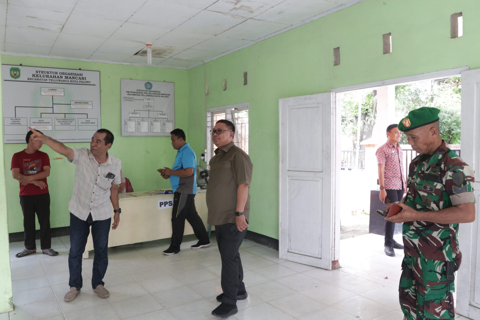 Asrul Sani Cek Kesiapan Tempat Penyimpanan Surat Suara surat suara cek