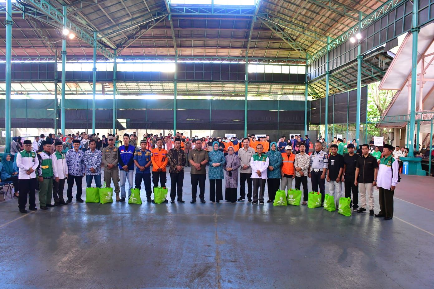 salurkan bantuan baznas